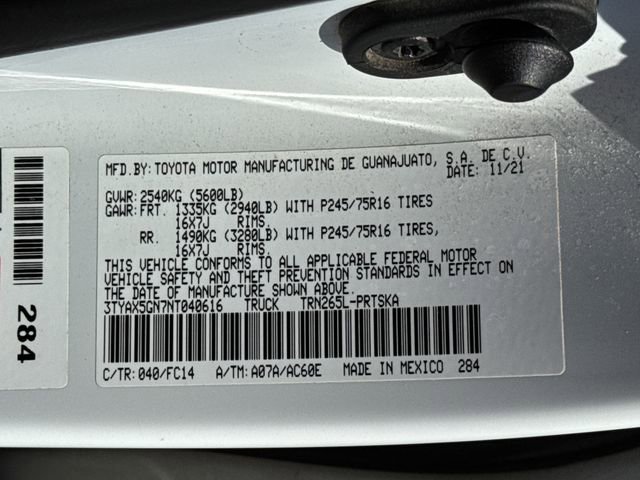 Used 2022 Toyota Tacoma SR5 RWD image 17