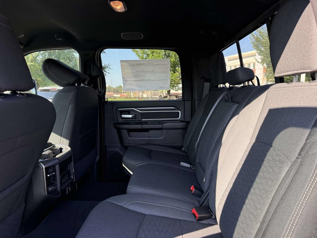 New 2026 RAM 3500 Big Horn AWD/4WD image 16