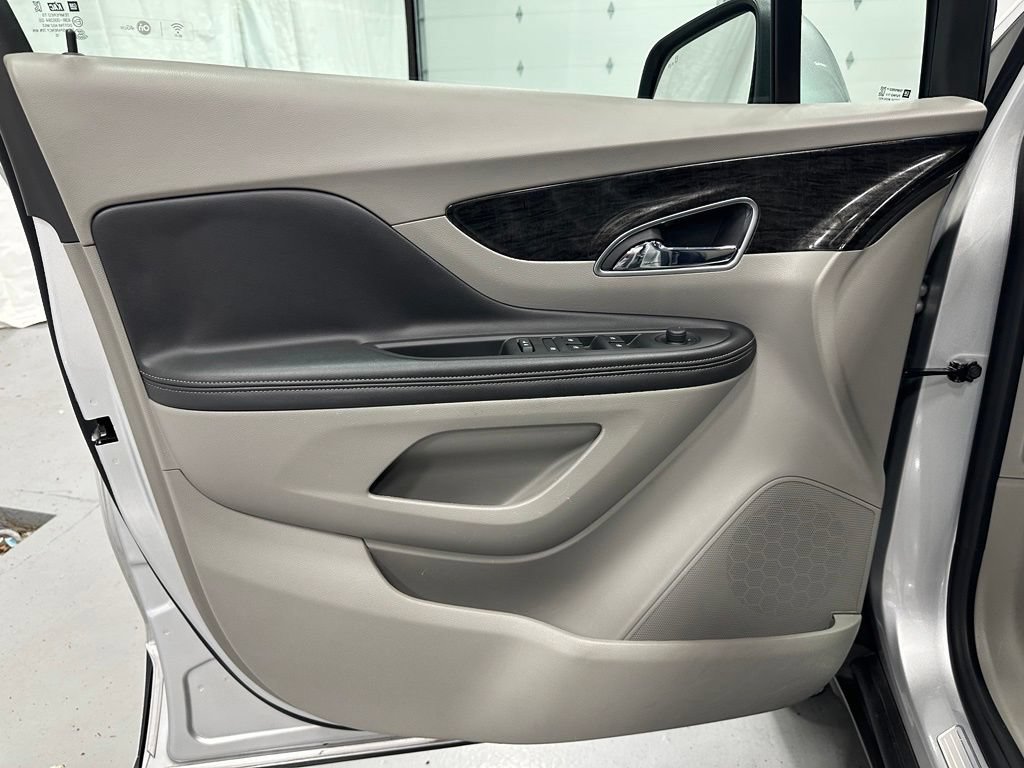 Used 2016 Buick Encore Convenience AWD/4WD image 8