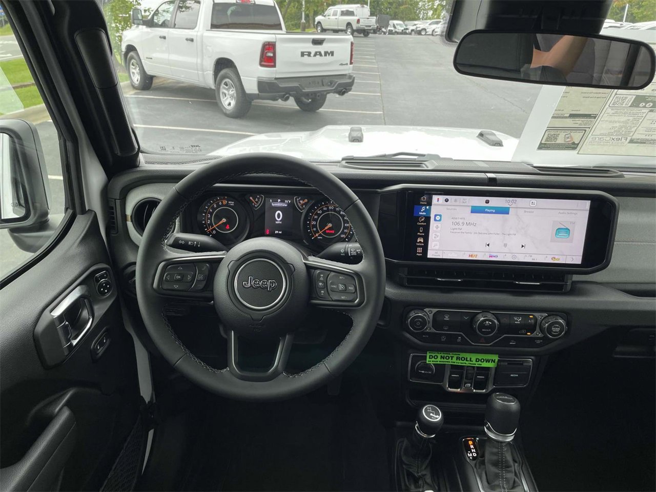 New 2025 Jeep Gladiator Sport image 11