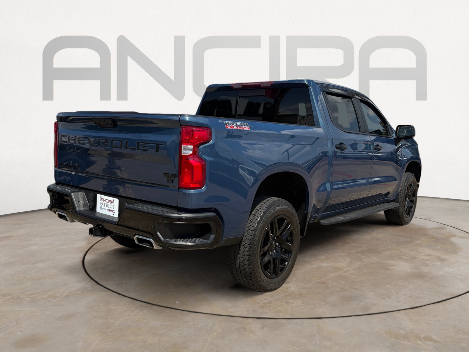 Used 2024 Chevrolet Silverado 1500 LT Trail Boss w/ LT Trail Boss Premium Package AWD/4WD image 10