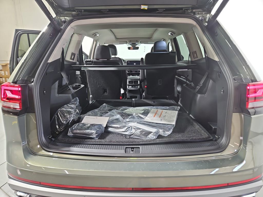 New 2026 Volkswagen Atlas Peak Edition image 21