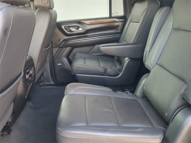 Used 2023 Chevrolet Suburban High Country w/ Premium Package image 14