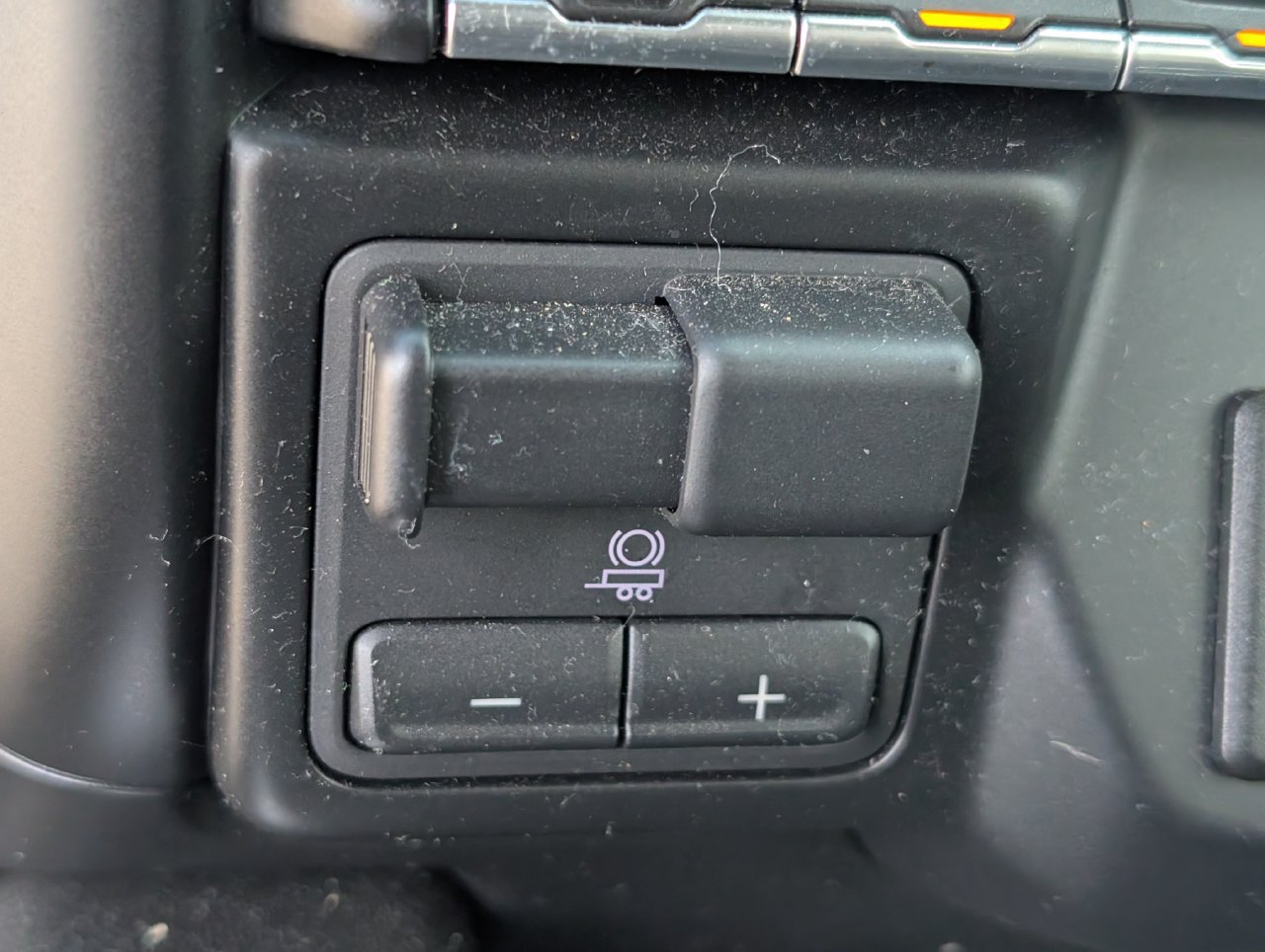 Used 2019 Chevrolet Silverado 1500 High Country w/ Technology Package AWD/4WD image 18