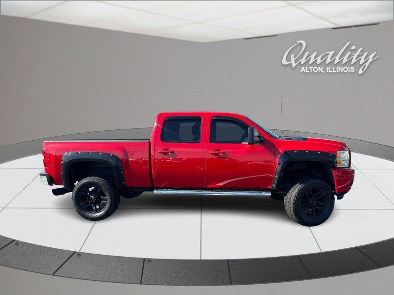 Used 2011 Chevrolet Silverado 2500 LT w/ Interior Plus Package AWD/4WD image 3