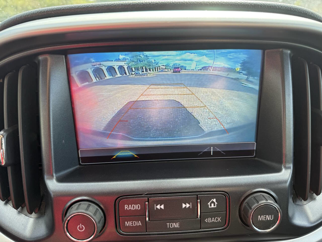 Used 2018 Chevrolet Colorado LT image 11