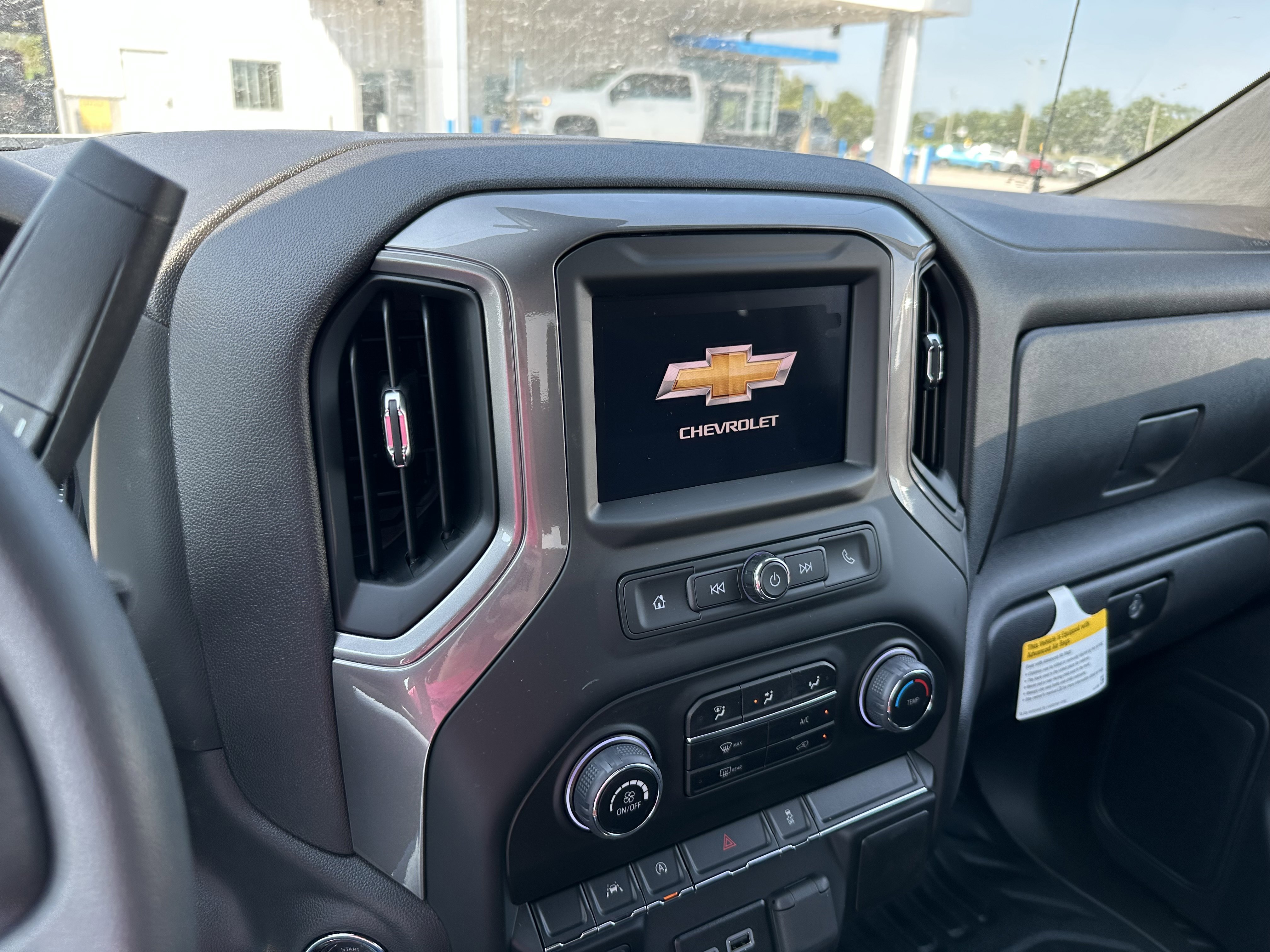 New 2025 Chevrolet Silverado 1500 W/T w/ WT Value Package image 29