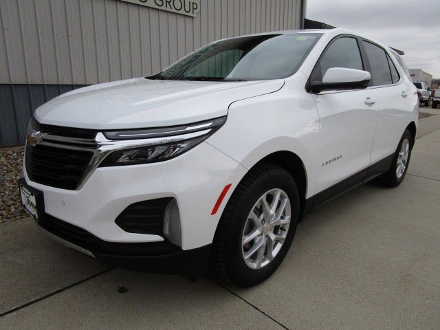 Used 2024 Chevrolet Equinox LT AWD/4WD image 1