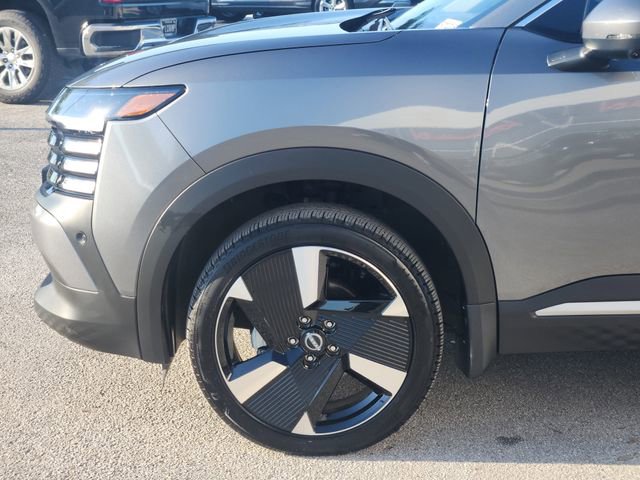 Used 2025 Nissan Kicks SR FWD image 5