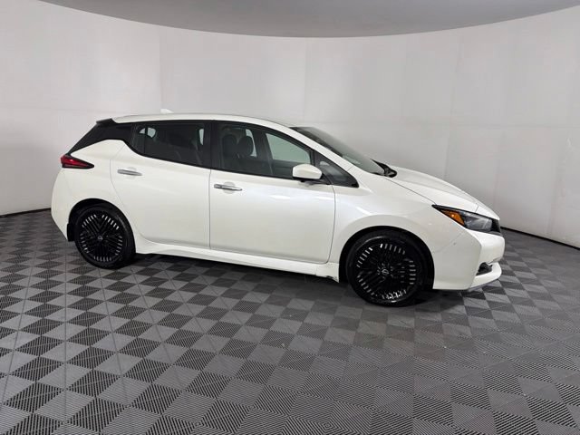 Used 2024 Nissan Leaf SV Plus FWD image 15