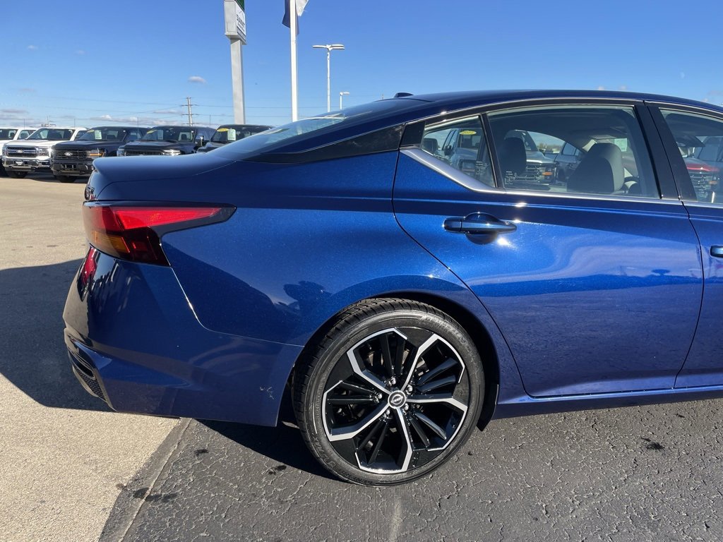 Used 2024 Nissan Altima 2.5 SR image 35