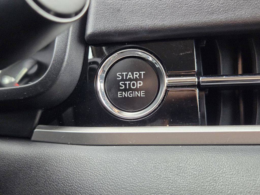 Used 2024 Mitsubishi Outlander ES image 20