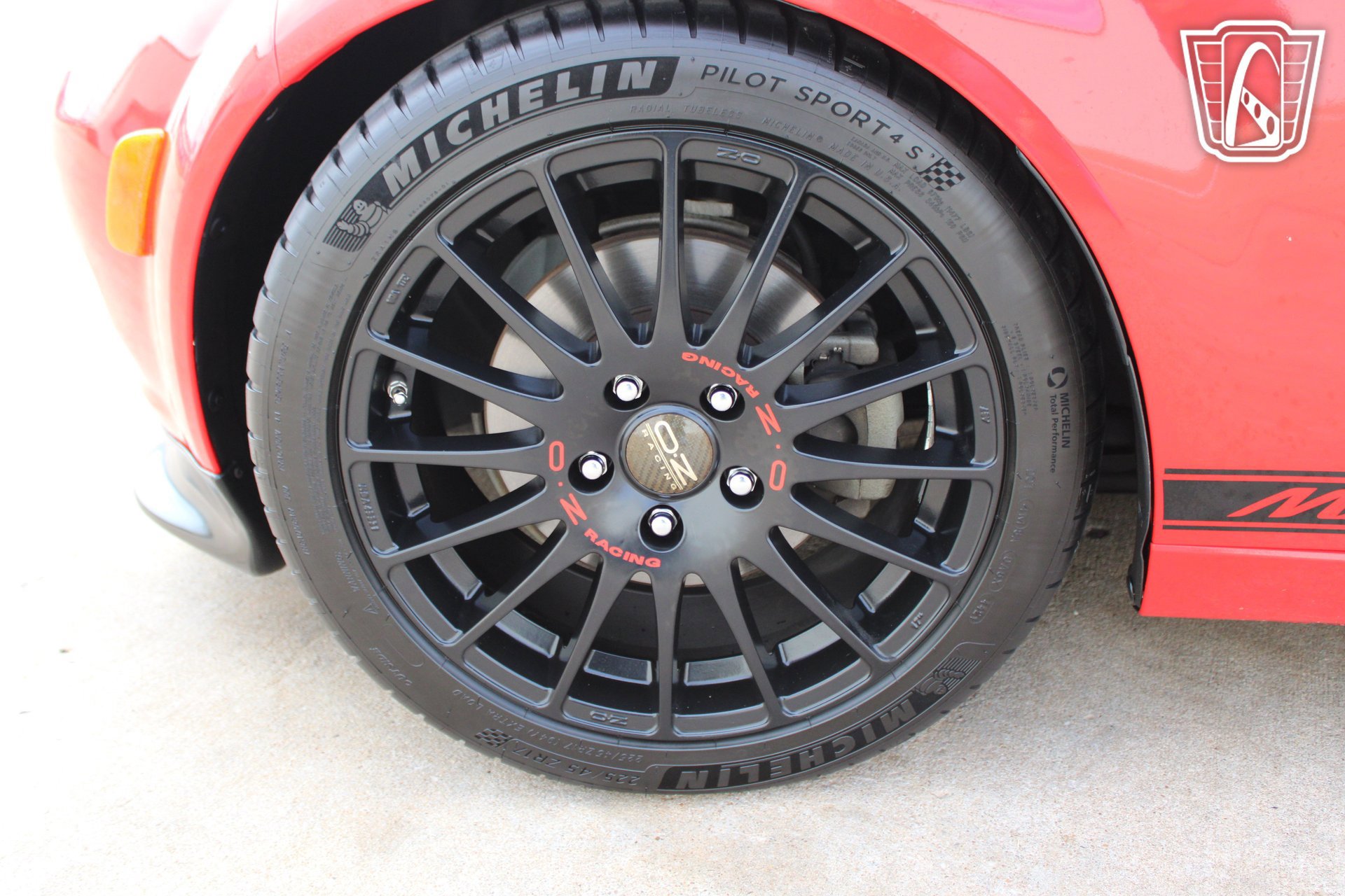 Used 2006 MAZDA MX-5 Miata Sport RWD image 33