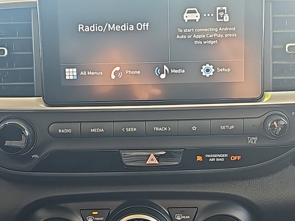 Certified 2023 Hyundai Venue SEL image 19