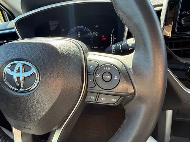 Used 2024 Toyota Corolla Cross XLE w/ Convenience Package FWD image 16