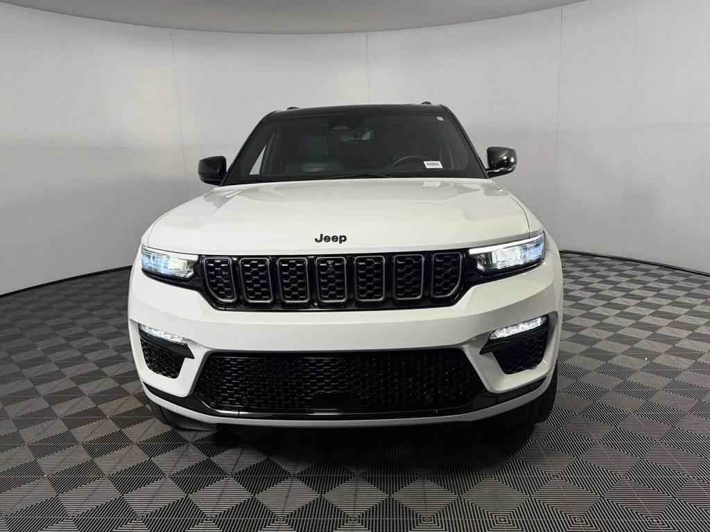 Used 2024 Jeep Grand Cherokee Summit AWD/4WD image 11