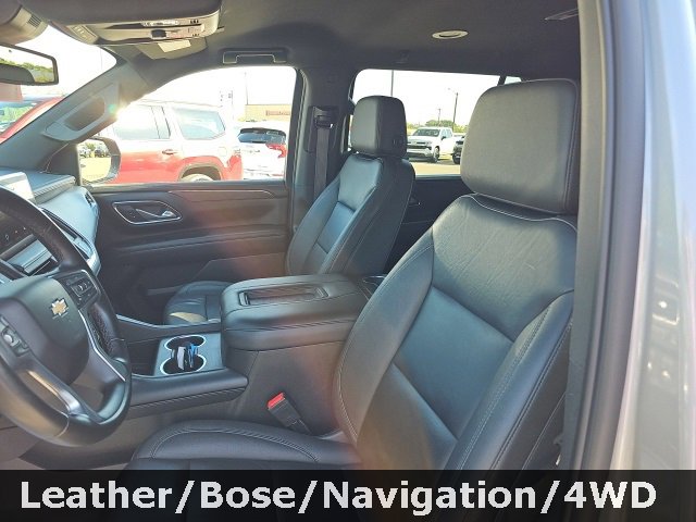 Used 2023 Chevrolet Suburban LT image 10