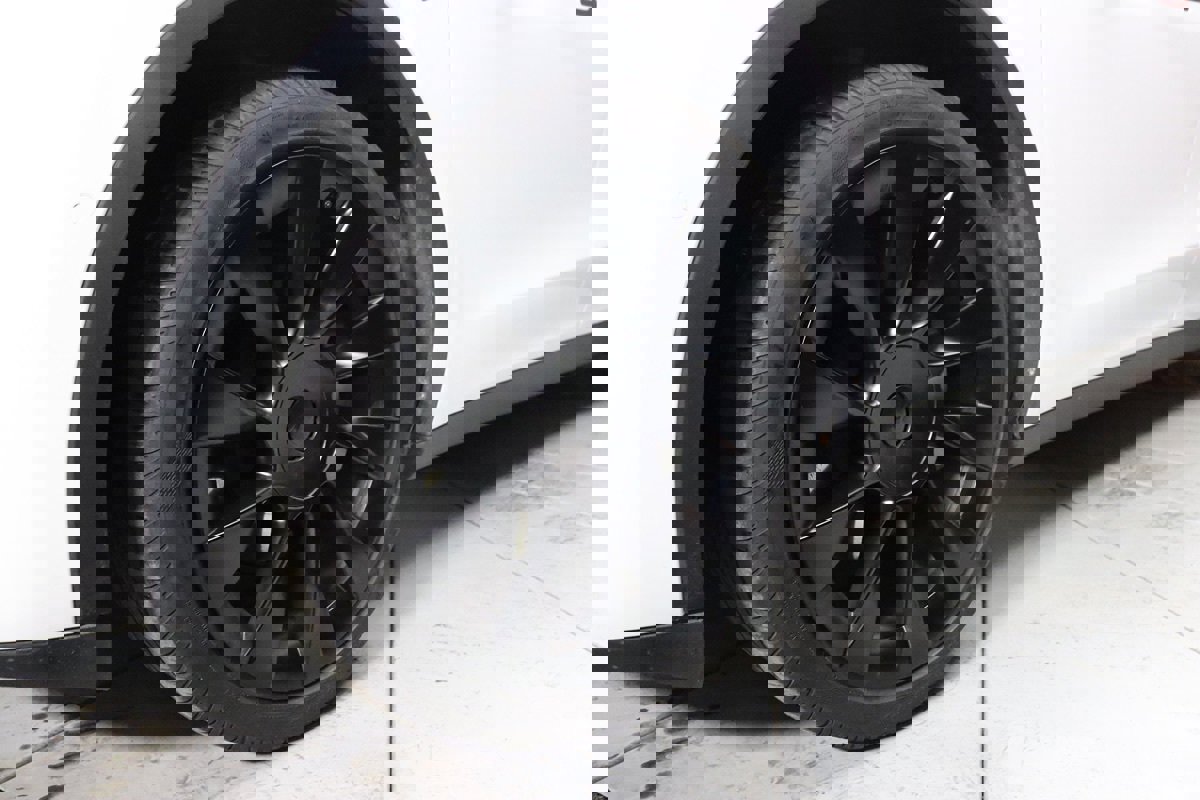 Used 2022 Tesla Model Y Long Range image 80