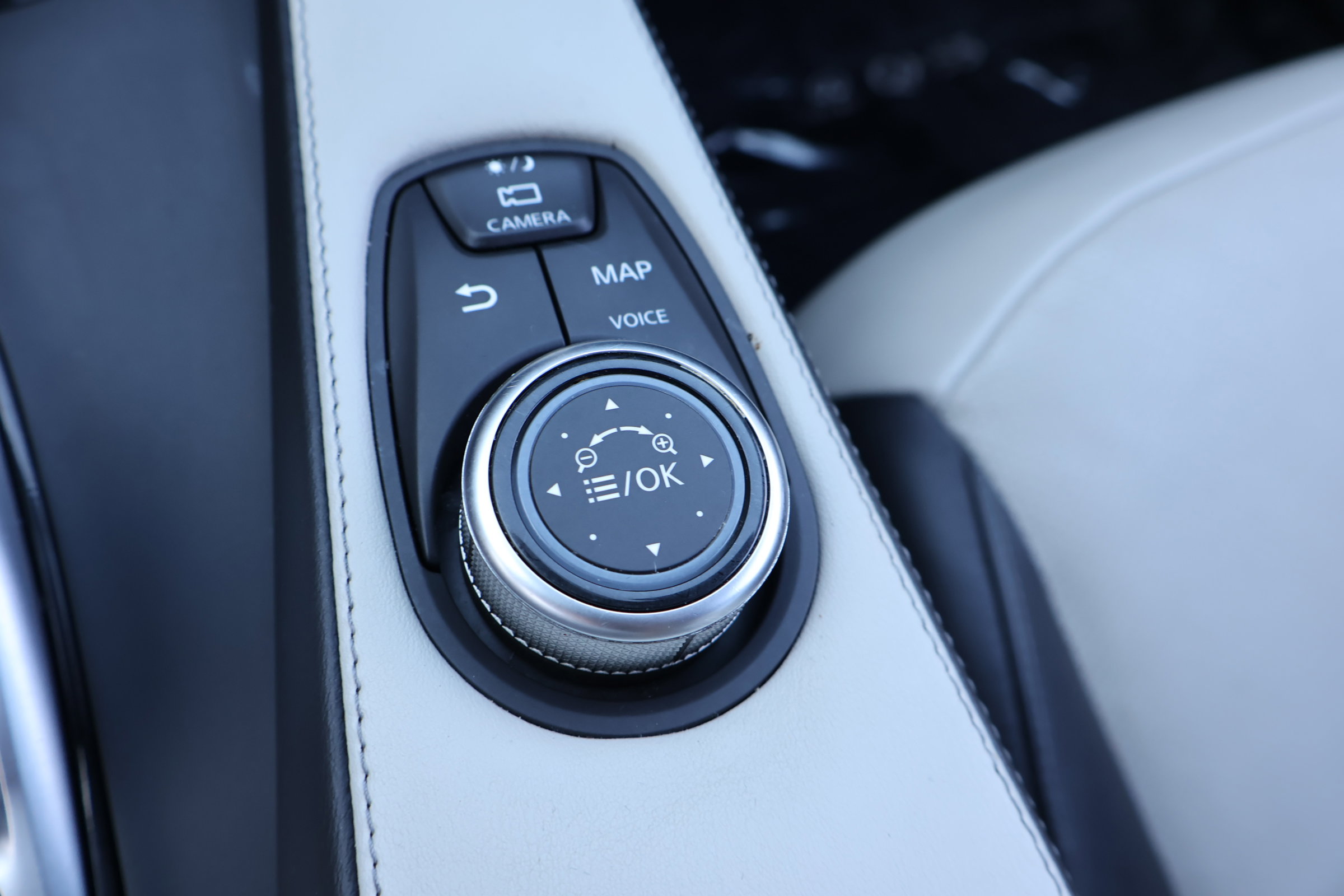 Certified 2023 INFINITI QX55 Essential image 30