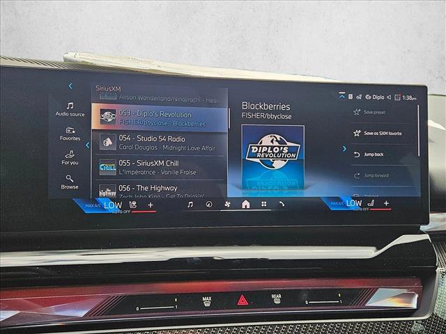 New 2026 BMW i5 eDrive40 w/ Premium Package image 16