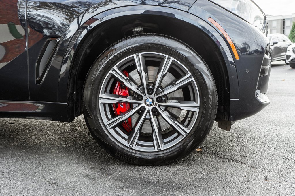 Used 2022 BMW X5 M50i w/ Executive Package image 4