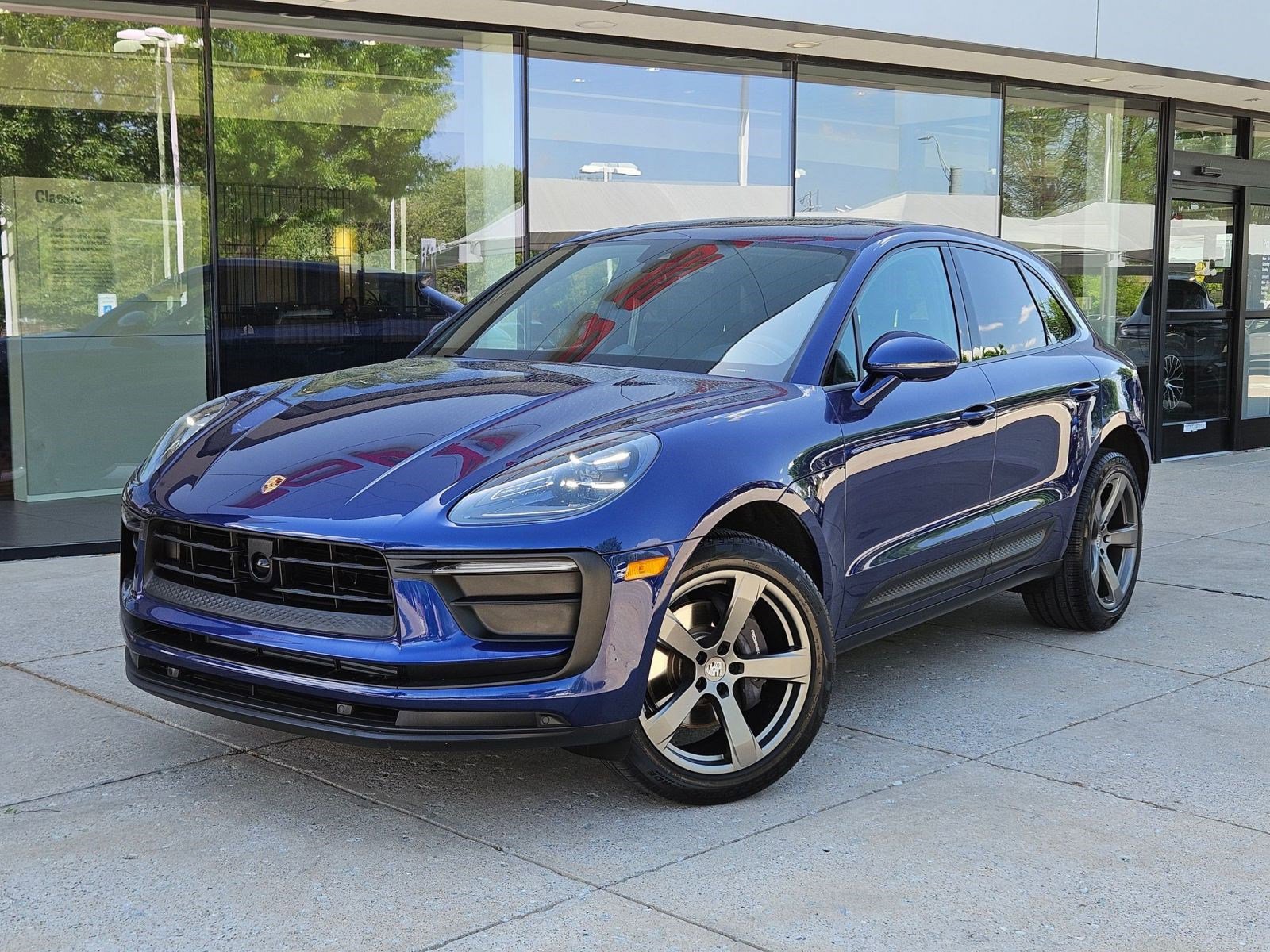 Certified 2026 Porsche Macan image 1