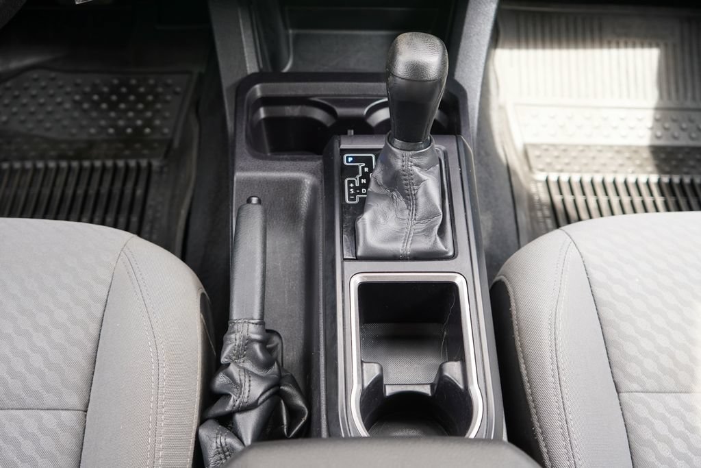 Used 2023 Toyota Tacoma SR AWD/4WD image 23