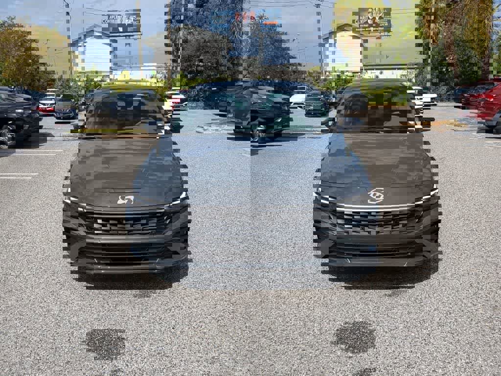 New 2026 Hyundai Elantra Sport FWD image 10