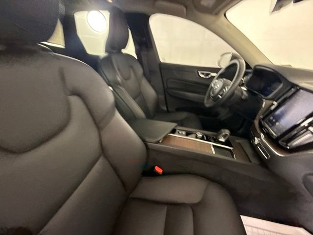 Used 2023 Volvo XC60 B5 Plus w/ Protection Package Premier FWD image 44