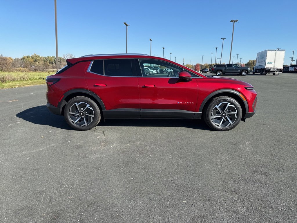 New 2026 Chevrolet Equinox EV LT image 8