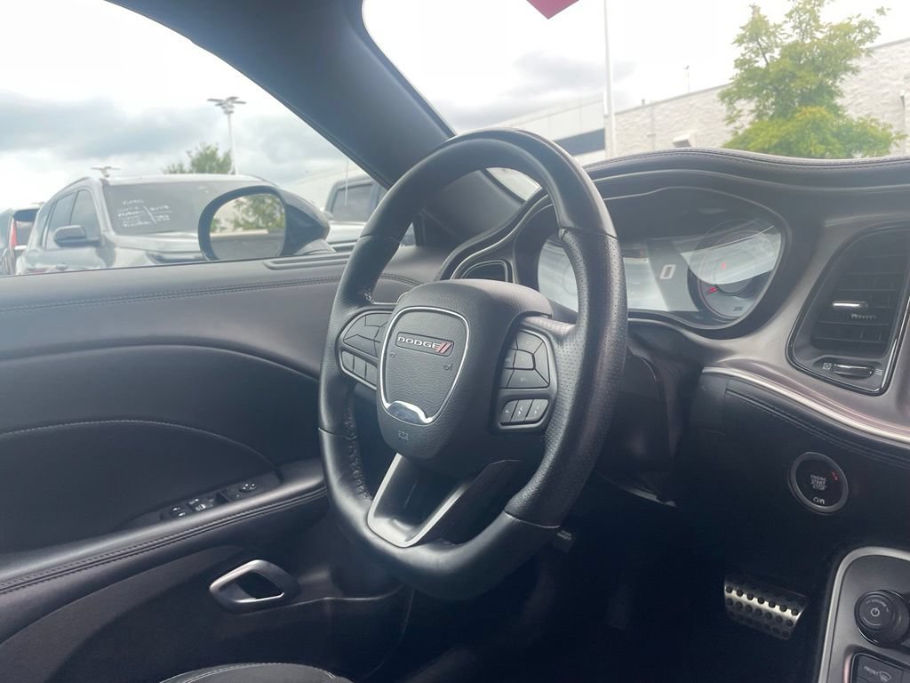 Used 2022 Dodge Challenger R/T Scat Pack RWD image 28