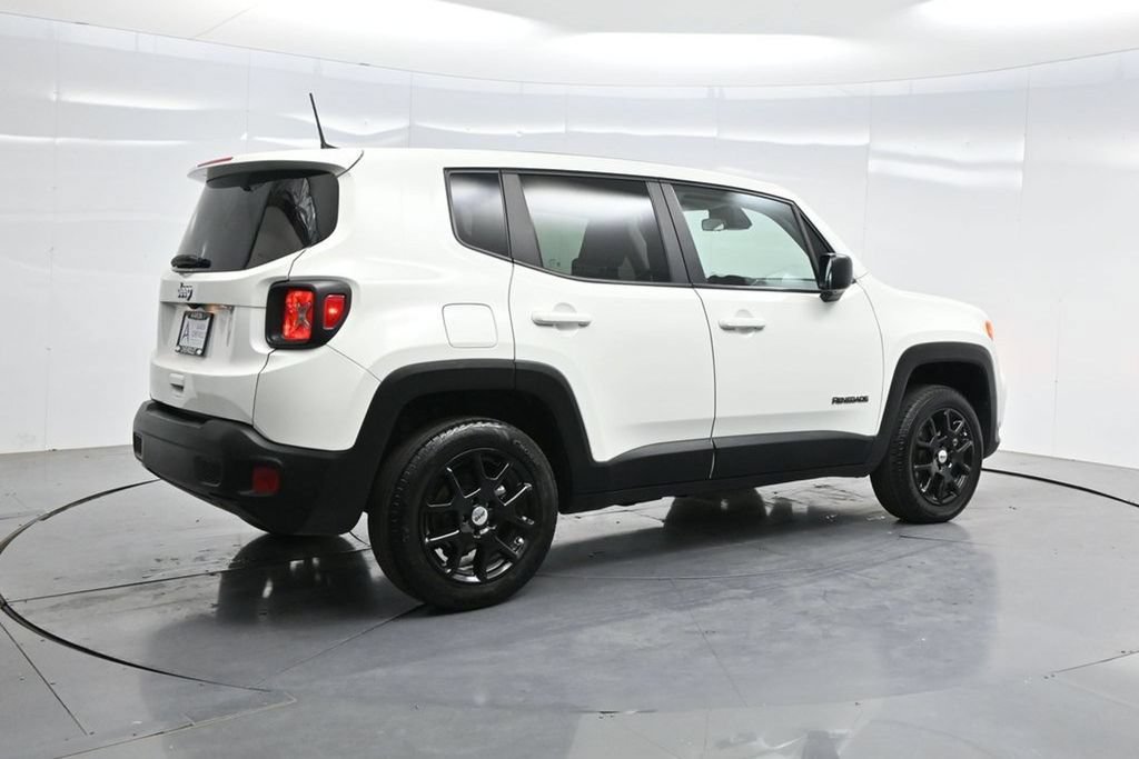 Used 2023 Jeep Renegade Latitude AWD/4WD image 37