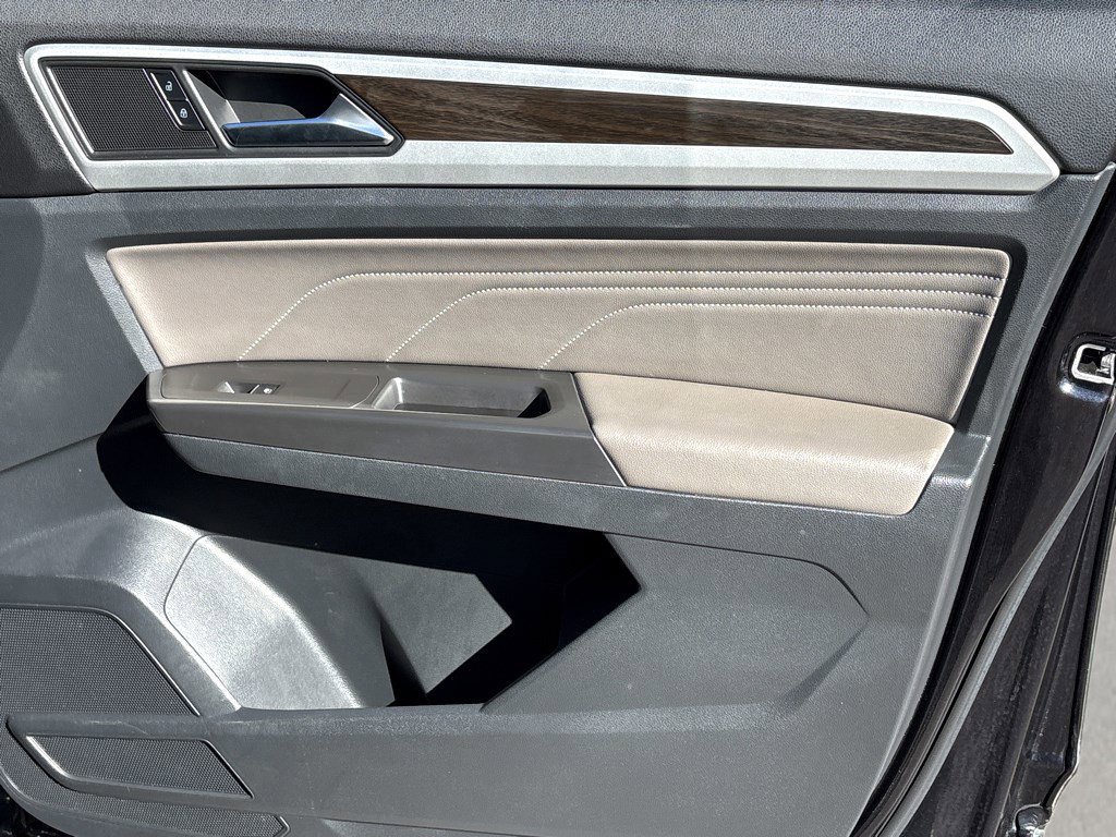 Used 2022 Volkswagen Atlas SE image 12