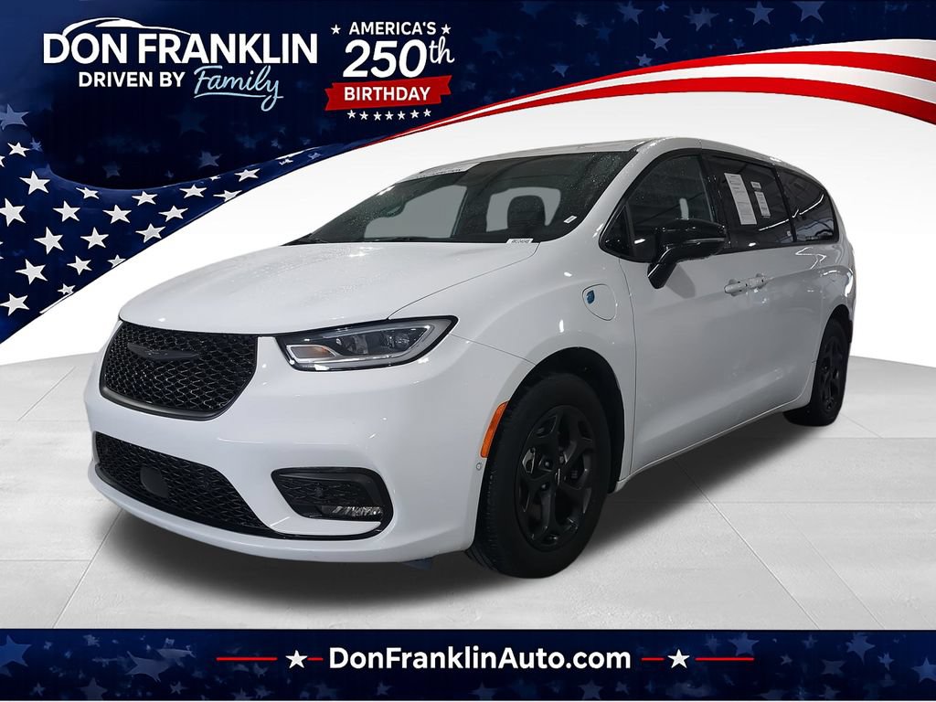 Used 2024 Chrysler Pacifica Limited FWD image 1