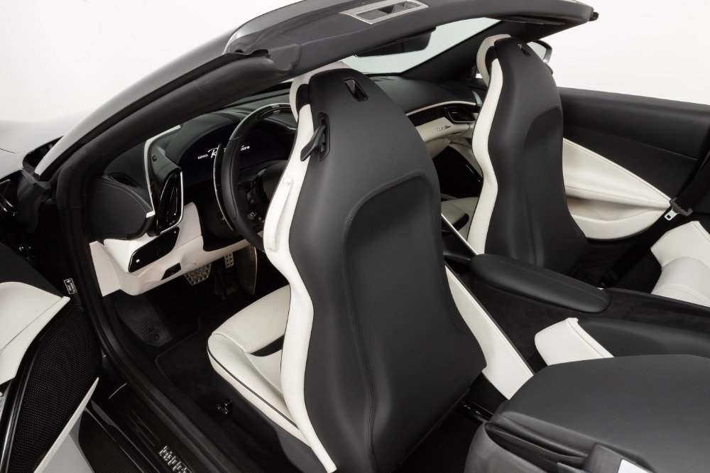 Used 2024 Ferrari Roma Spider image 55