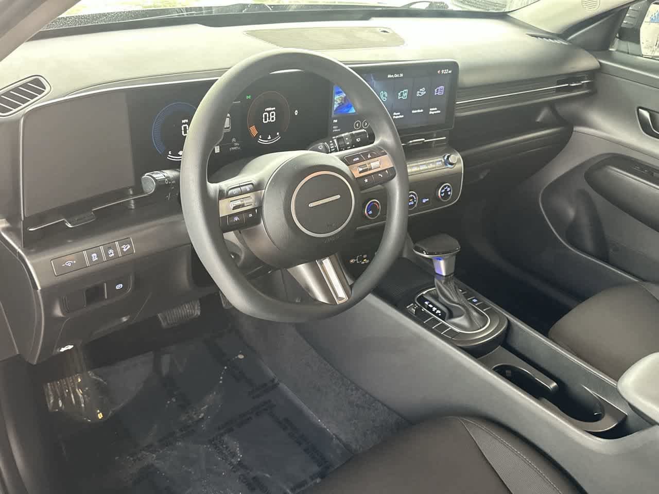 Used 2025 Hyundai Kona SE FWD image 13