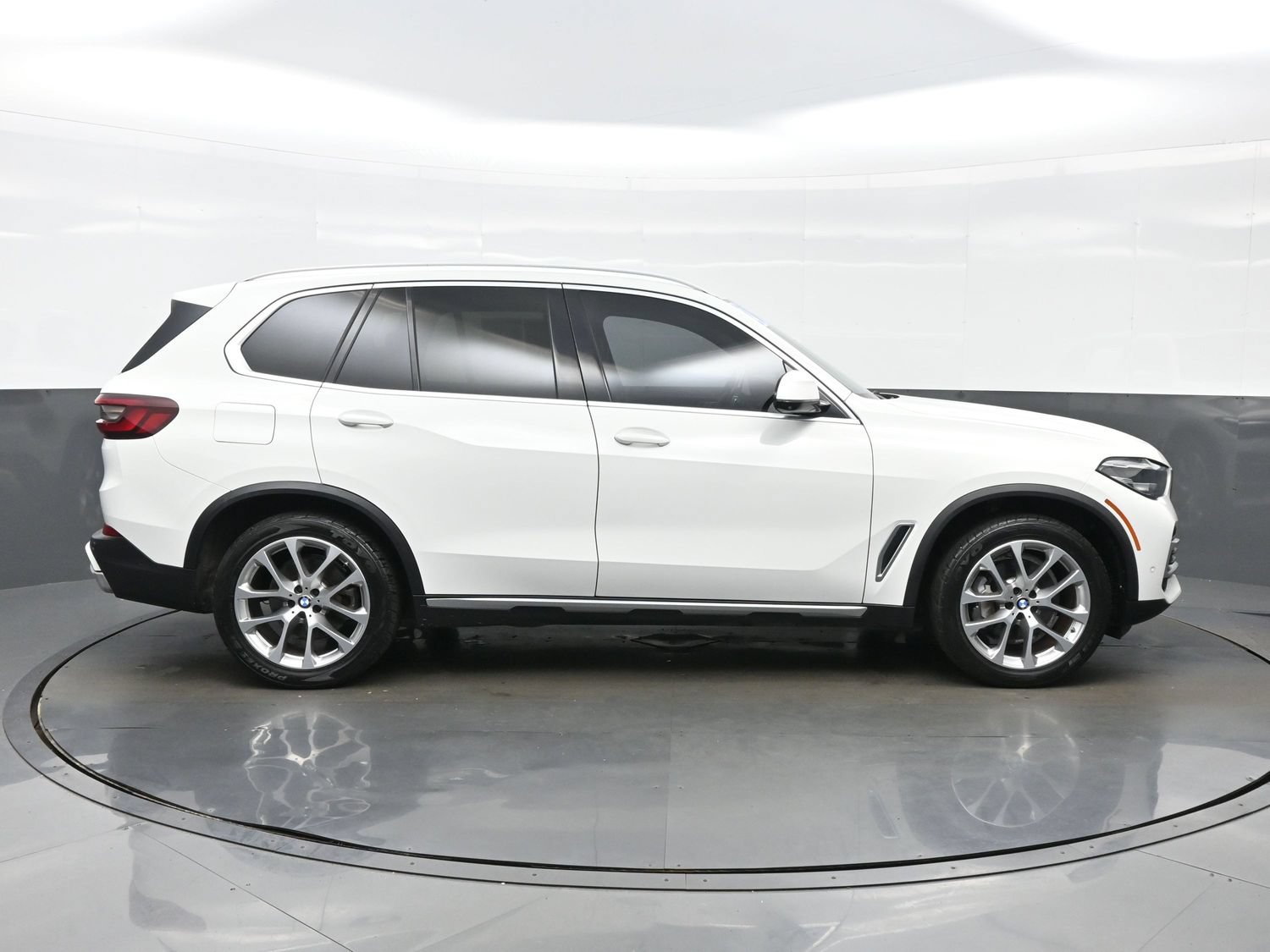 Used 2023 BMW X5 sDrive40i w/ Premium Package RWD image 10