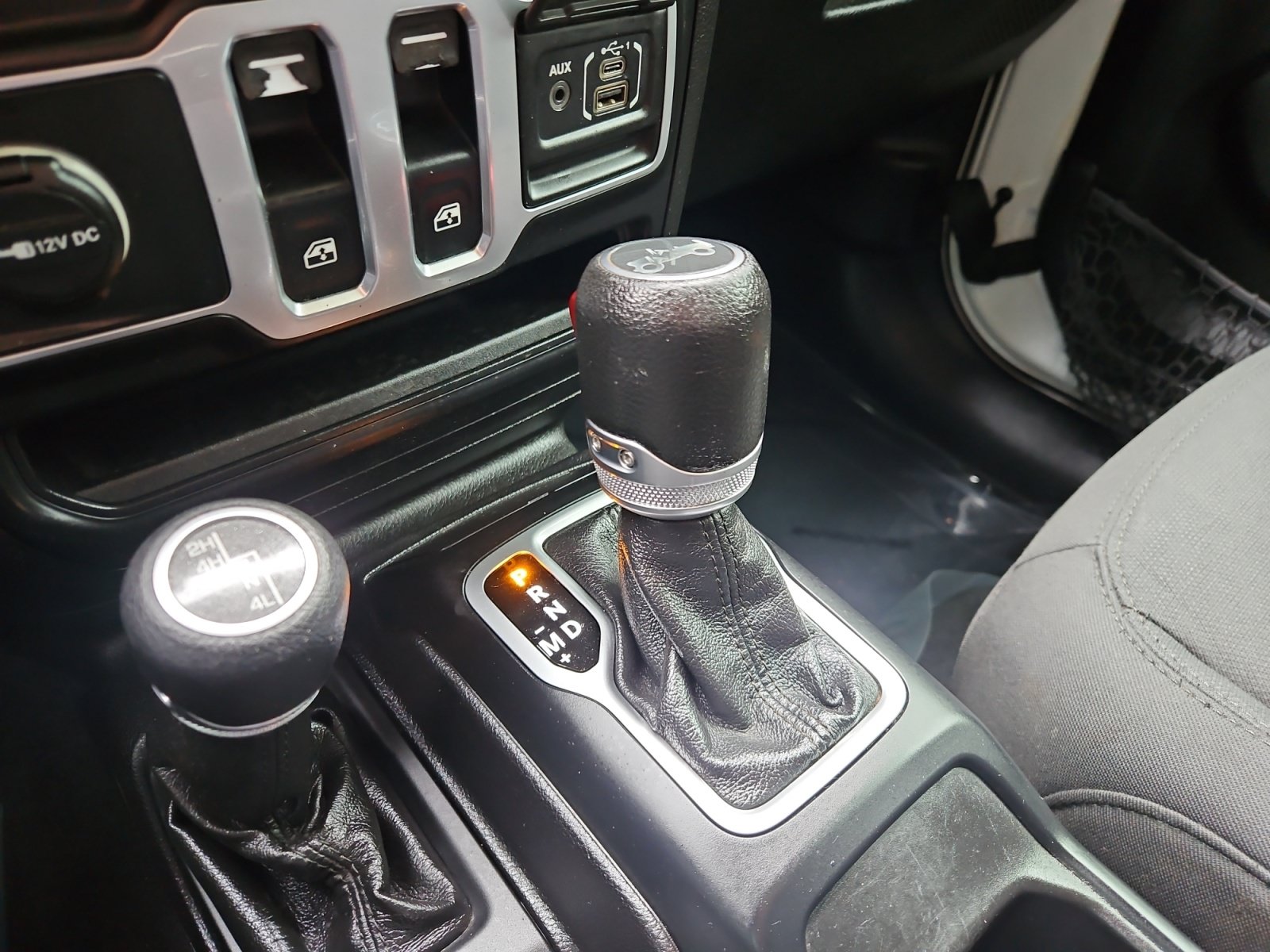 Used 2018 Jeep Wrangler Sport AWD/4WD image 21