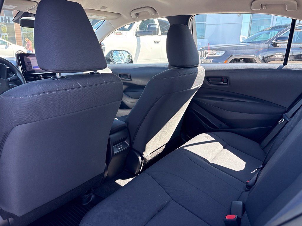Used 2025 Toyota Corolla LE FWD image 19
