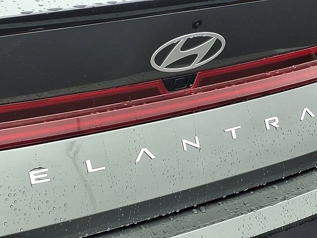 New 2026 Hyundai Elantra SEL Sport FWD image 12