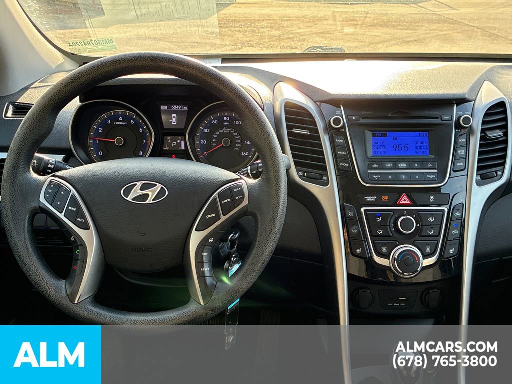 Used 2016 Hyundai Elantra GT image 18