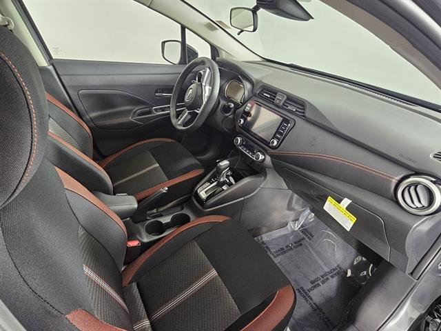 New 2025 Nissan Versa SR image 15