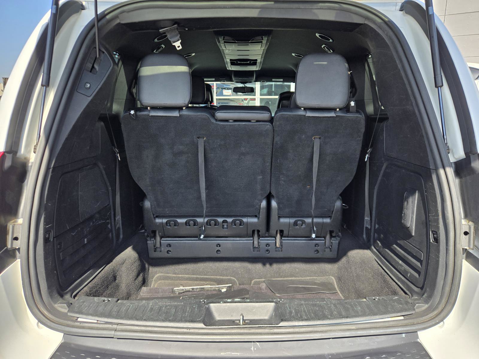 Used 2014 Dodge Grand Caravan R/T w/ Driver Convenience Group FWD image 23