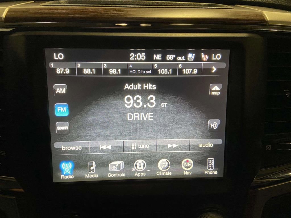 Used 2014 RAM 2500 Laramie image 39