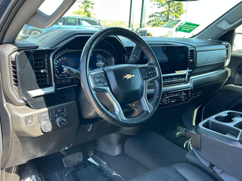 Used 2023 Chevrolet Silverado 1500 LT w/ Protection Package image 7