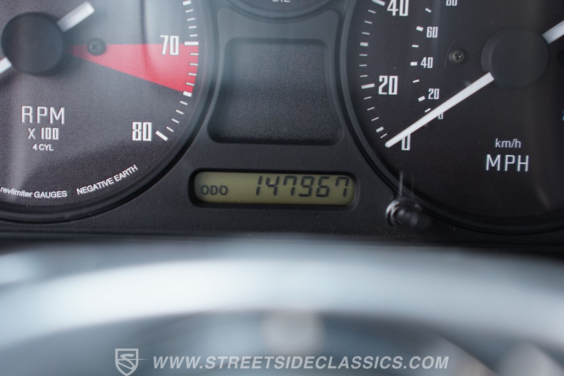 Used 2000 MAZDA MX-5 Miata RWD image 32