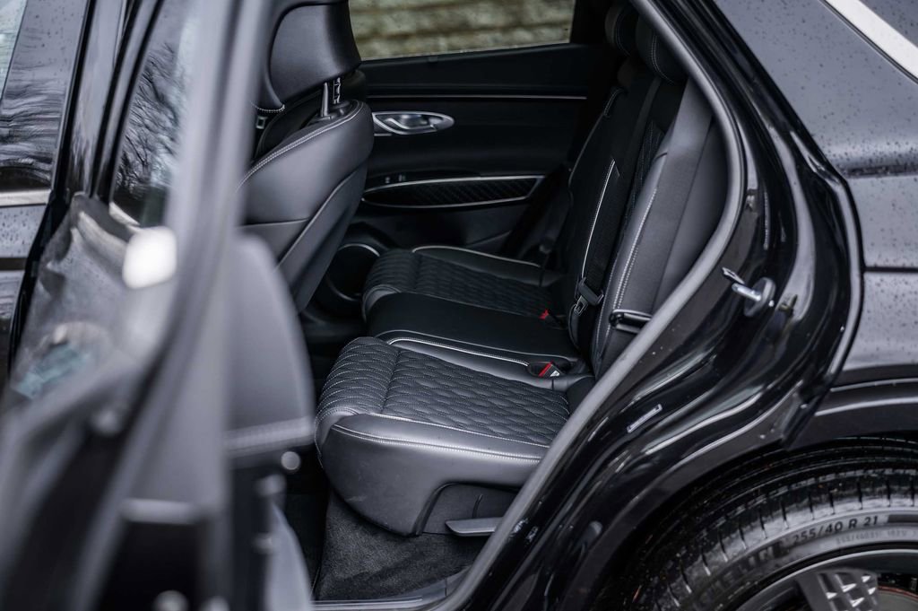 Used 2025 Genesis GV70 3.5T Sport w/ Sport Prestige Package image 20