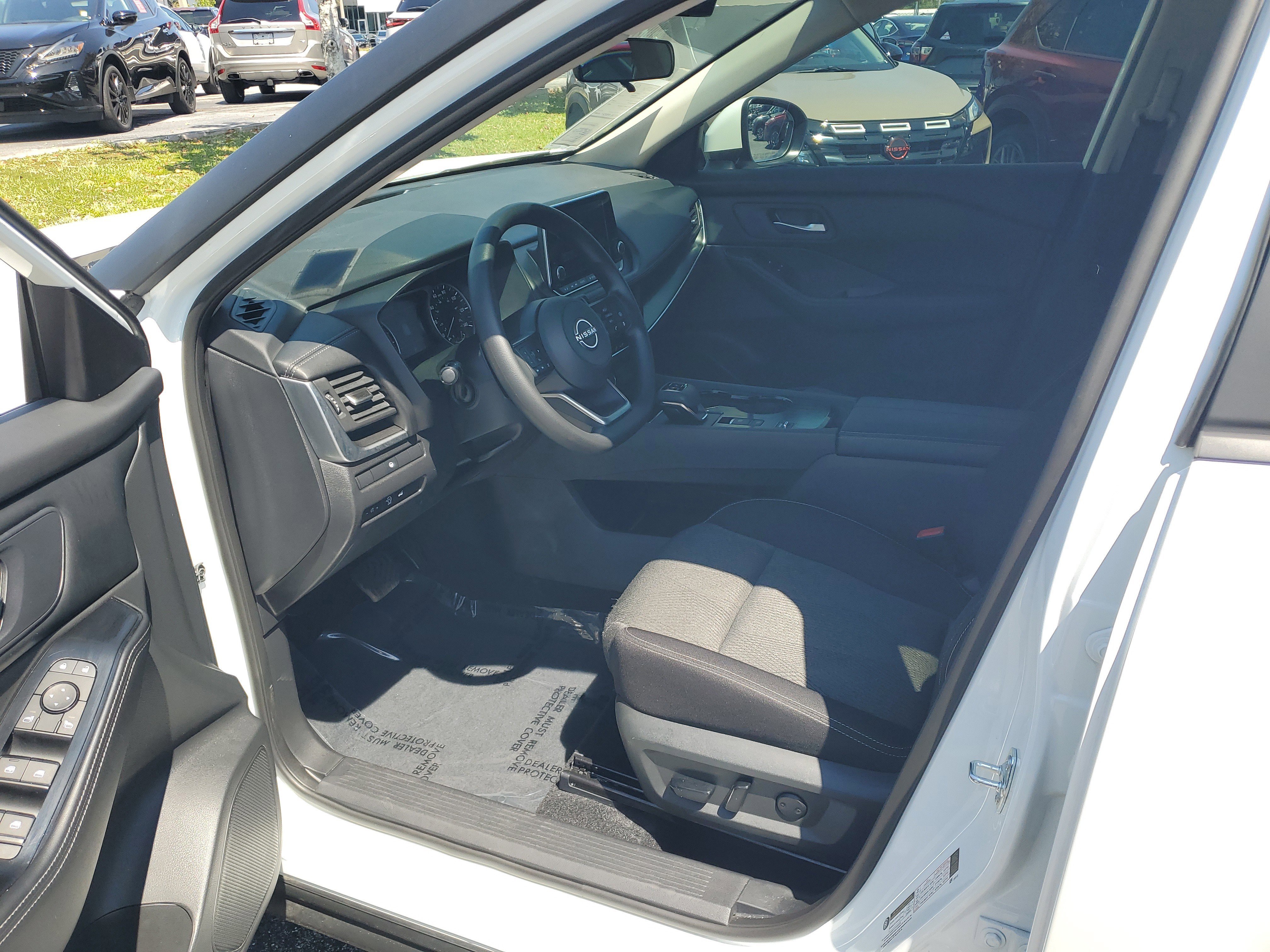 Certified 2024 Nissan Rogue SV image 12