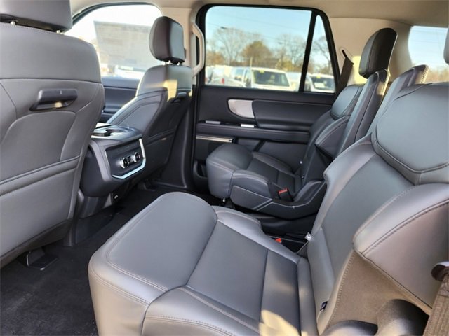 New 2025 Ford Expedition Max Active image 16