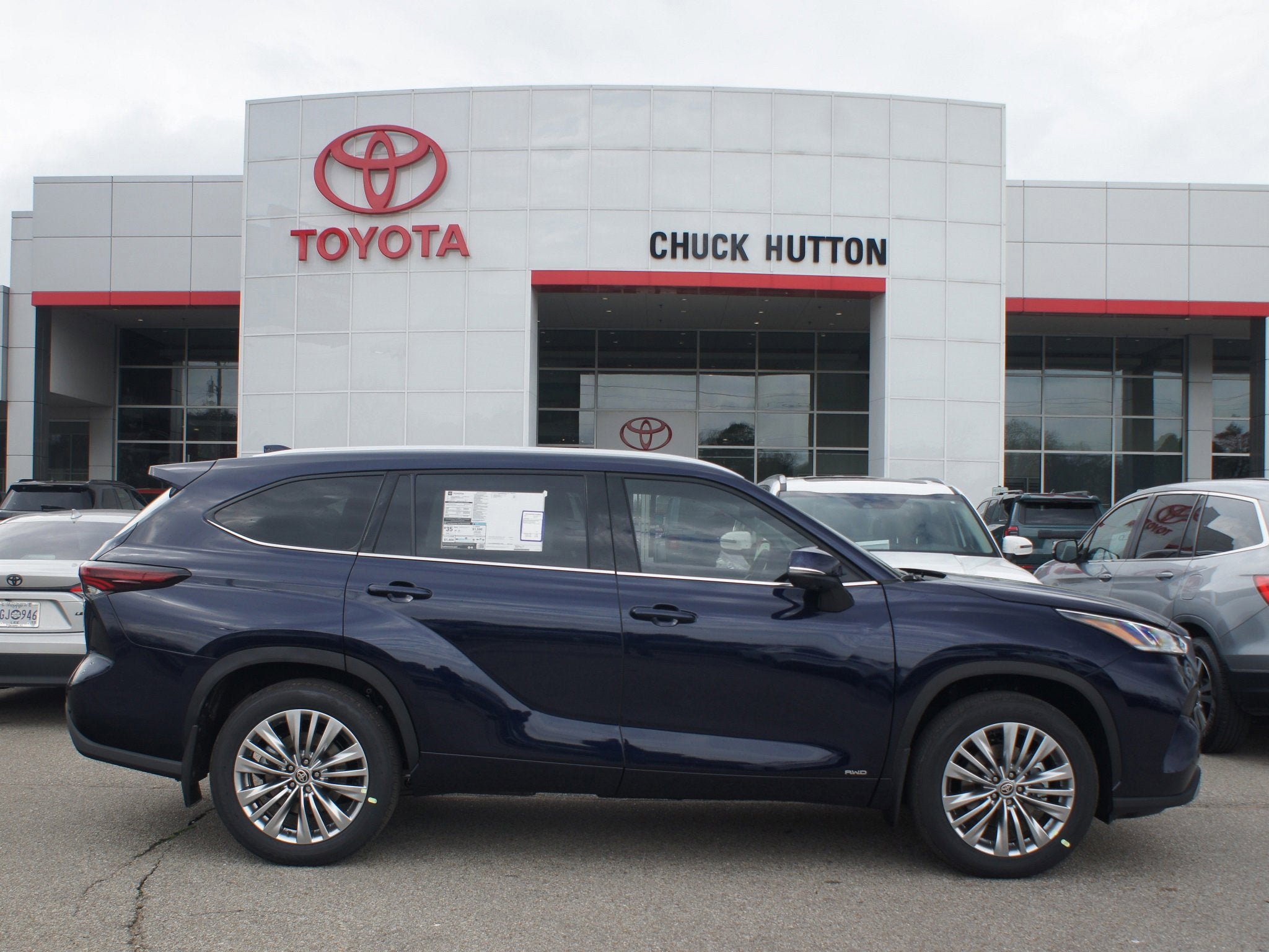 Used 2026 Toyota Highlander Platinum AWD/4WD image 13
